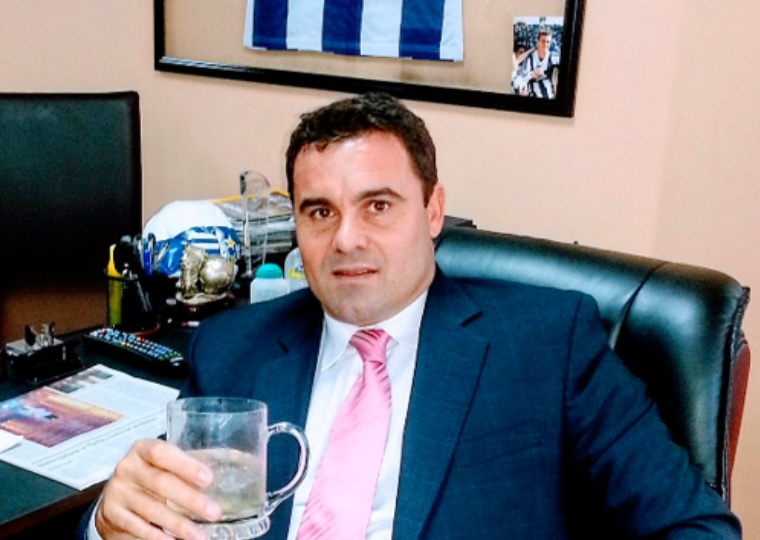 Piden la captura internacional para un ex futbolista argentino Piden la captura internacional para un ex futbolista argentino