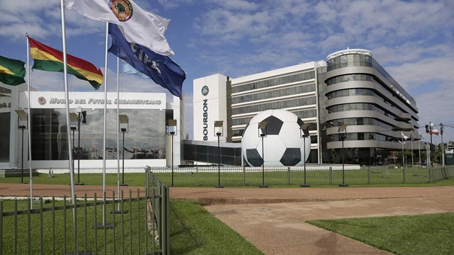 Es oficial: La Conmebol no dio lugar al reclamo hecho por Colón - Telefe Santa Fe