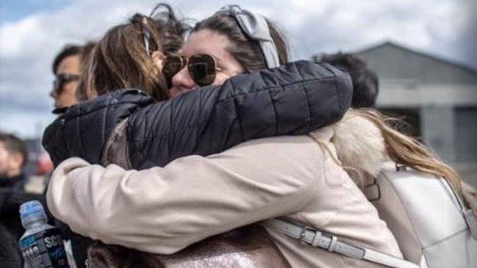 Resultado de imagen para Encontraron restos humanos cerca de donde desapareció el avión