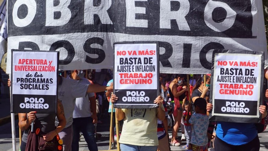 Organizaciones piqueteras y de izquierda se movilizaron en reclamo de trabajo genuino y salarios dignos - Telefe Rosario