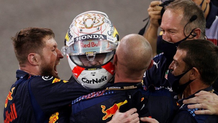Max Verstappen, campeón de la Fórmula 1: ganó el título en la última vuelta  - Telefe Santa Fe