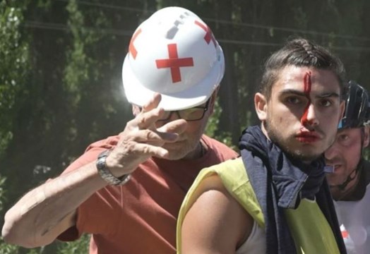 Tensión e incidentes en la "Marcha por la soberanía del Lago Escondido" 1 protesta incidentes