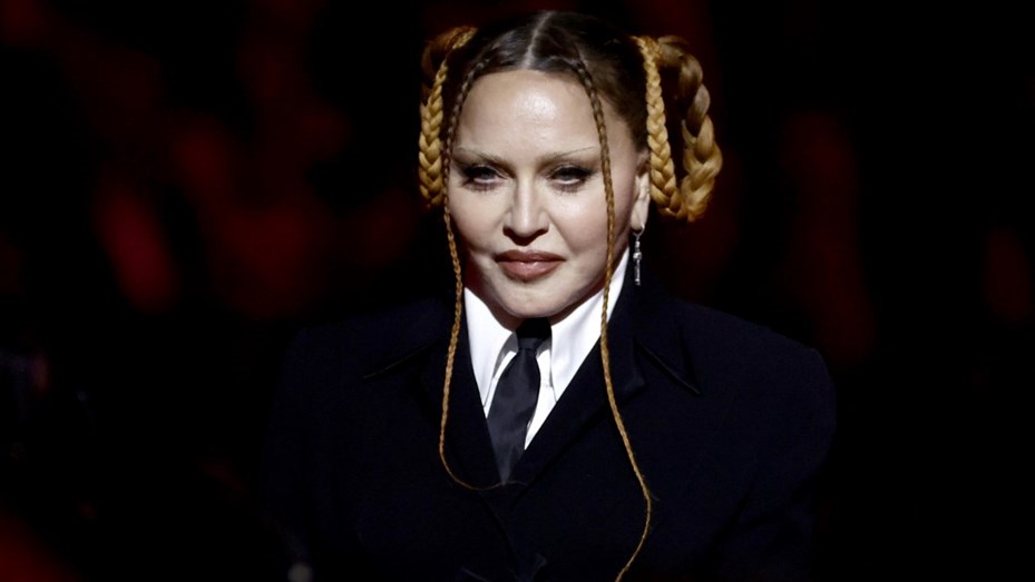 Madonna fue dada de alta 1 e-card