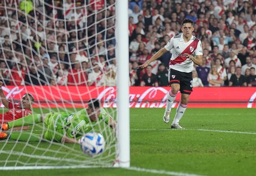 River remontó el partido y superó a Inter de Porto Alegre 1 1690940721230801714