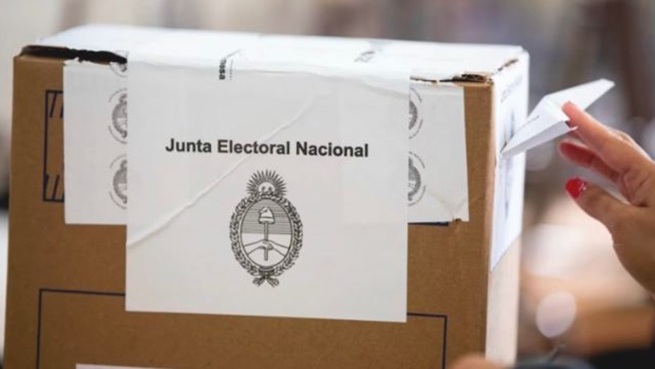 Detienen a dos hombres que tenían pedido de captura cuando fueron a votar en Ensenada y en Mendoza 5 e-card