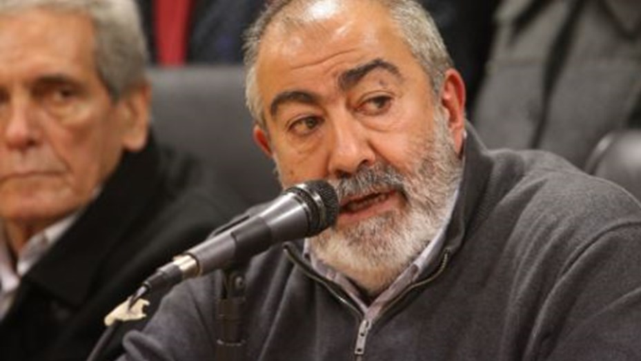 Daer a Sturzenegger: "es un reaccionario que sueña con un país de esclavos" 1 e-card