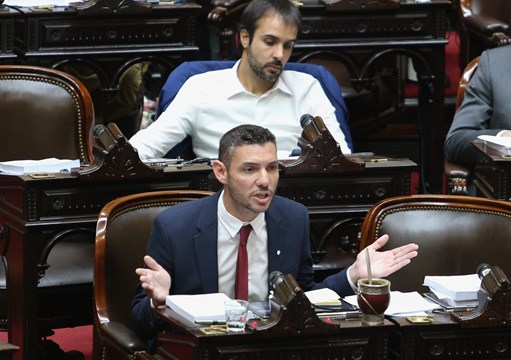 Diputados pasó a cuarto intermedio y retomará el debate por la Ley Ómnibus este viernes 1 damian arabia