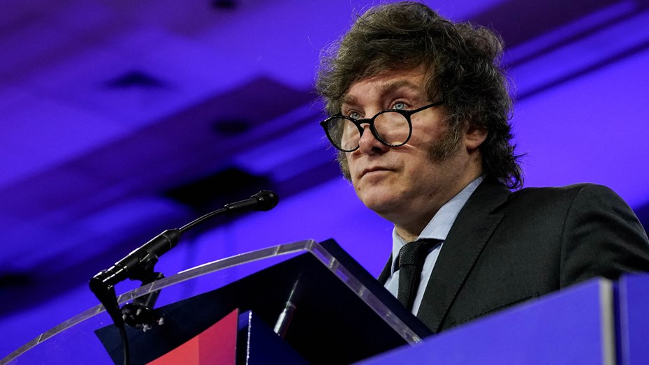 1708810507240224551-1