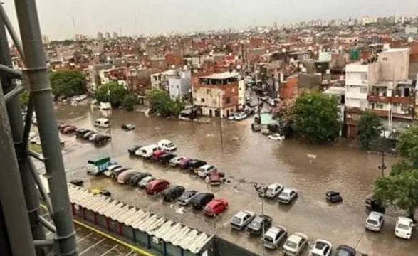 El partido entre San Lorenzo y Godoy Cruz fue suspendido por el temporal 1 inundaciones
