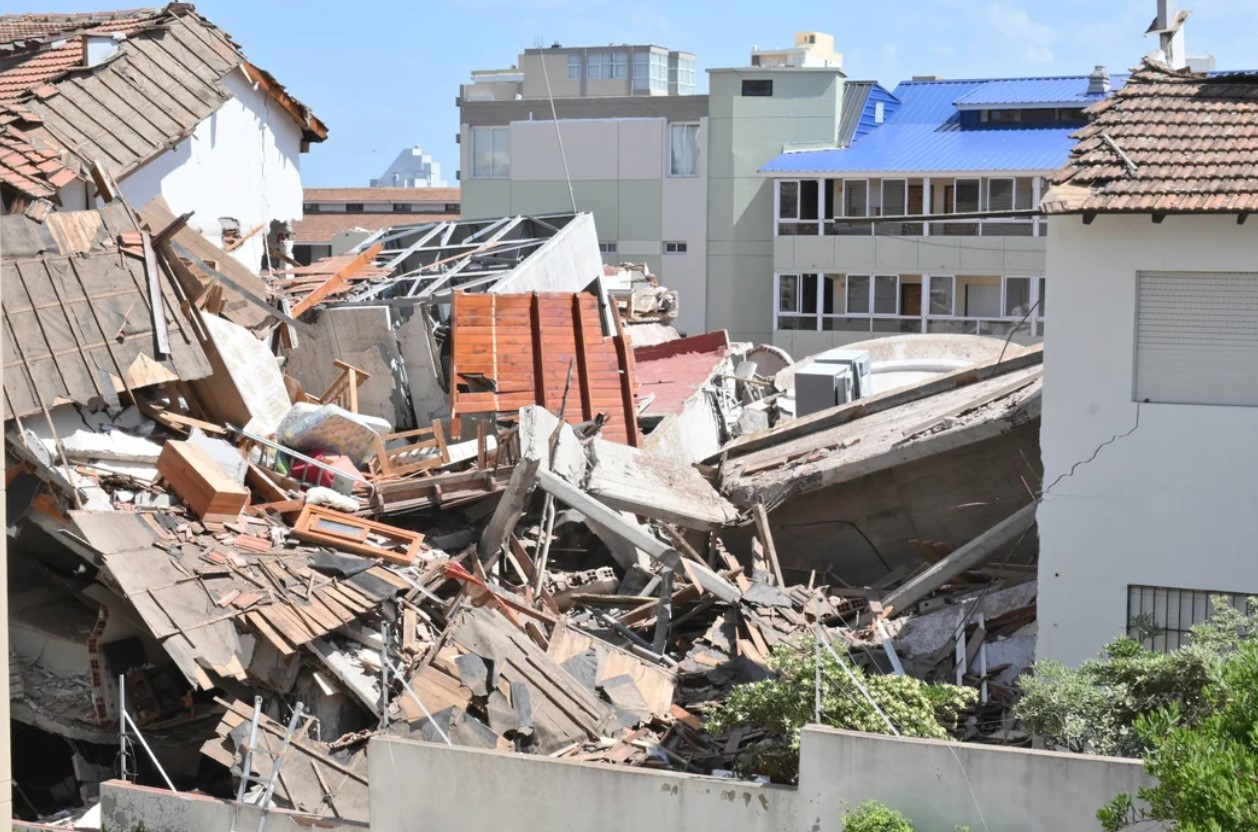 Derrumbe En Villa Gesell: Hallaron Un Tercer Muerto Y Aseguraron Que ...