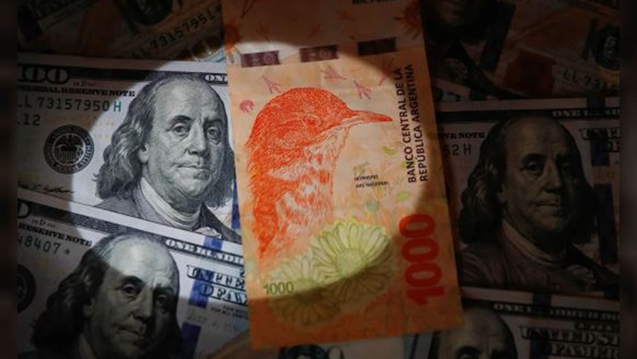 pesos dolar