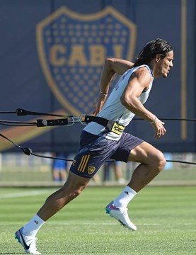 La carrera contra el tiempo de Cavani: Boca sueña con tenerlo al menos en el banco 1 cavani