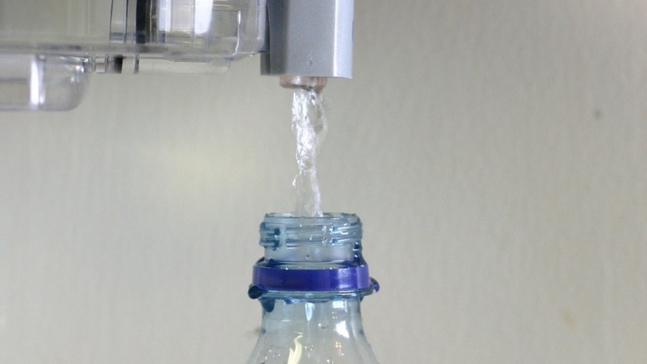 Resultado de imagen para Rellenar botella de agua